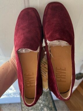 Frye Claire Venetian Wine Suede Loafers size 6 Burgundy Factory Sample NWT
